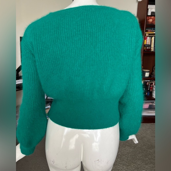 AILE Korean brand wool/ angora sweater- CUTE! - Picture 3 of 11
